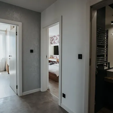 Sky Mountain View Free Parking Apartment Krakow Exterior photo